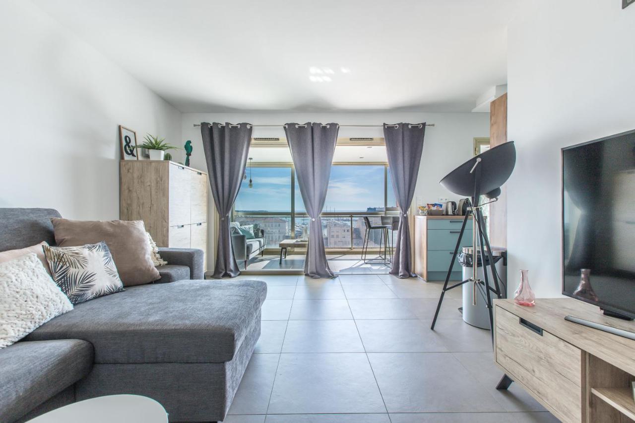 Lb Vacation Rentals I Admire Panoramic Ocean Views Through Walls Of Windows Cannes Ngoại thất bức ảnh