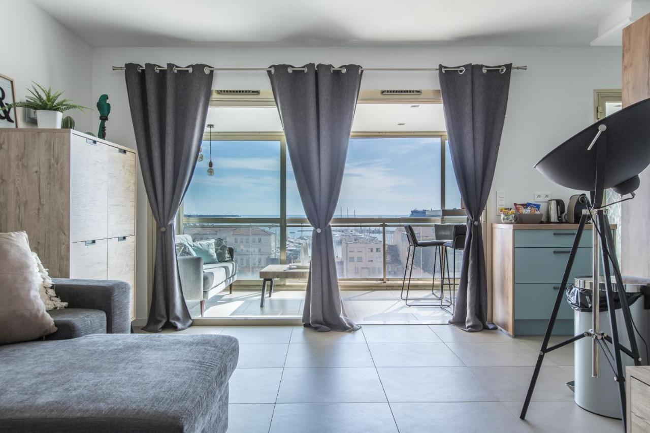 Lb Vacation Rentals I Admire Panoramic Ocean Views Through Walls Of Windows Cannes Ngoại thất bức ảnh