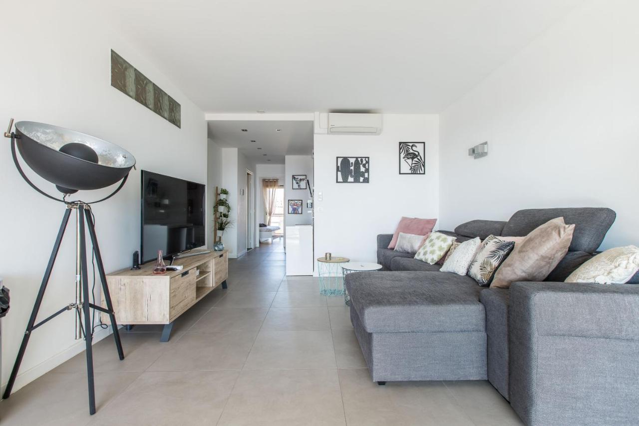 Lb Vacation Rentals I Admire Panoramic Ocean Views Through Walls Of Windows Cannes Ngoại thất bức ảnh