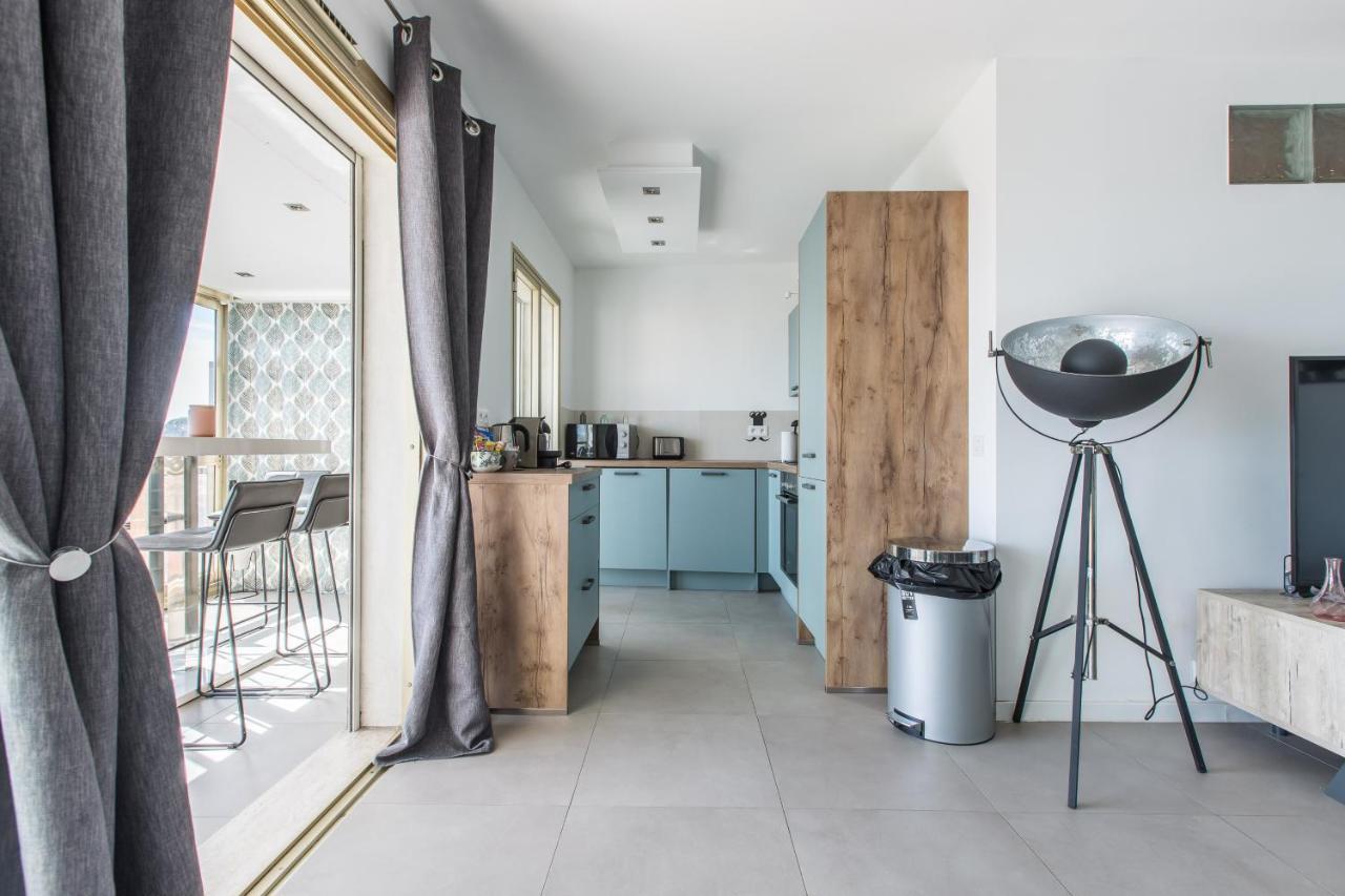 Lb Vacation Rentals I Admire Panoramic Ocean Views Through Walls Of Windows Cannes Ngoại thất bức ảnh